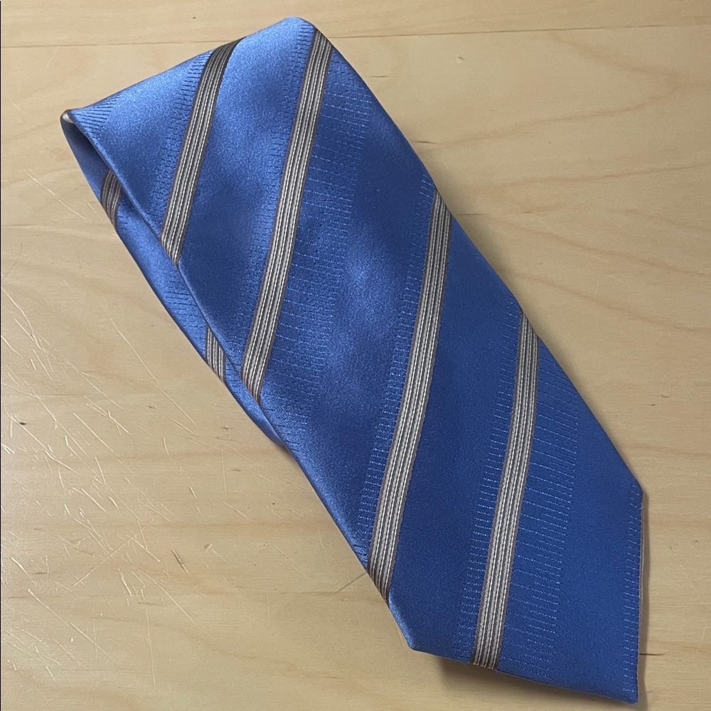 Giorgio Armani - Blue Striped Men's Tie